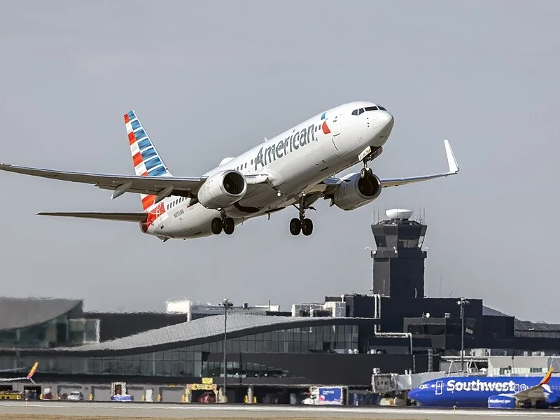 American Airlines Boeing 737-800