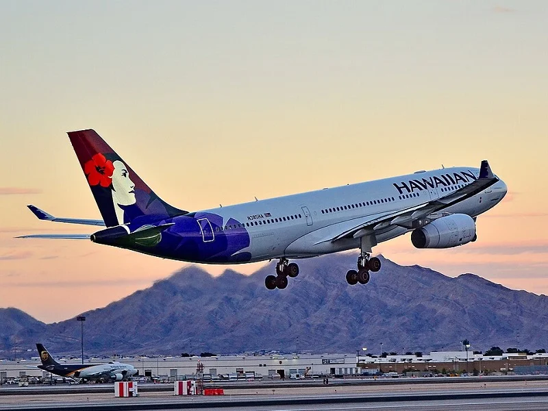 Hawaiian Airlines Airbus A330 on takeoff