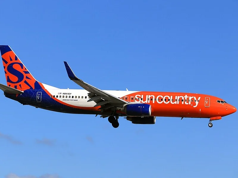 Sun Country Airlines Boeing 737-800