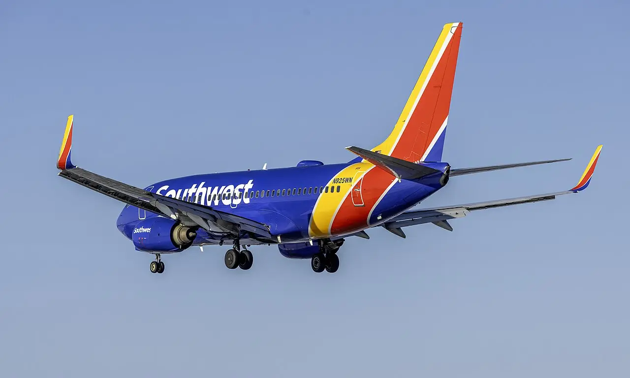 Southwest Airlines Boeing 737 on approach against a cloudy sky